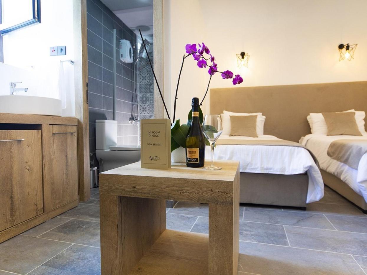 Avenue Hotel 凯里尼亚 客房 照片